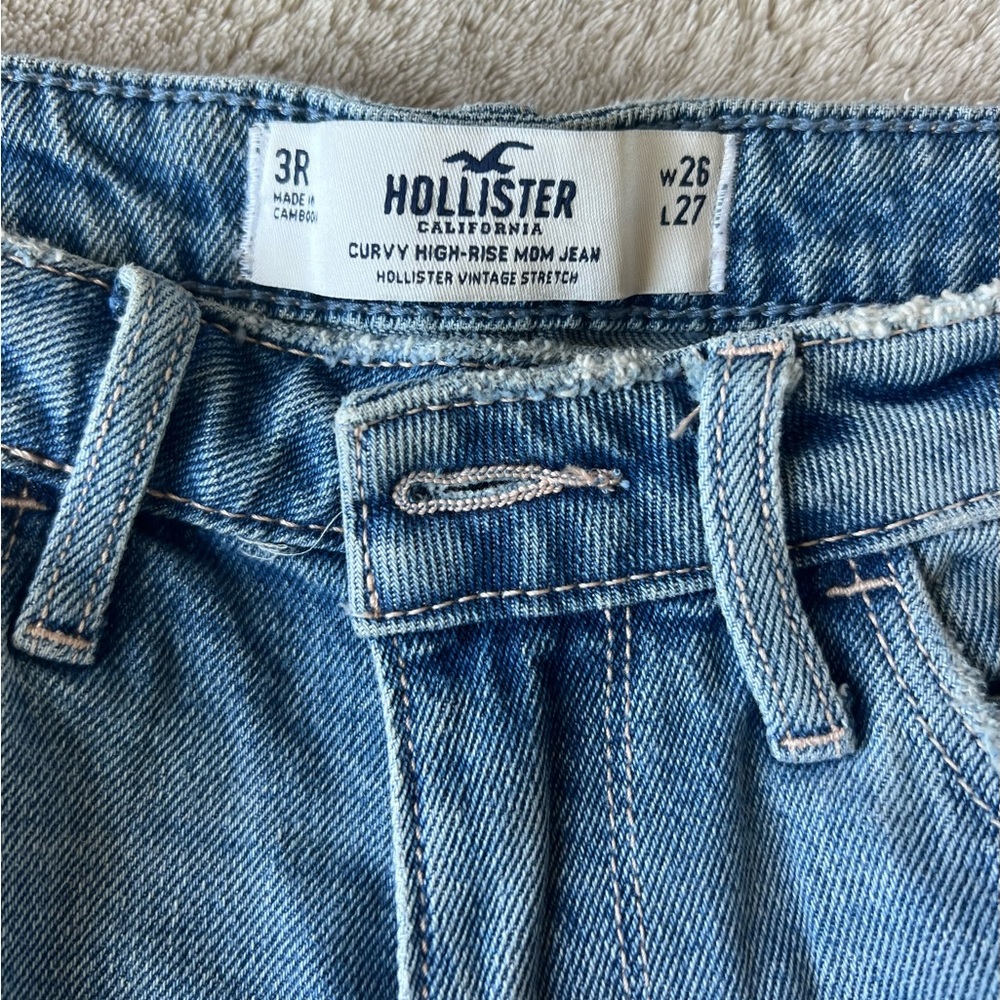 Curvy High Rise Mom Jeans - Picture 2 of 5